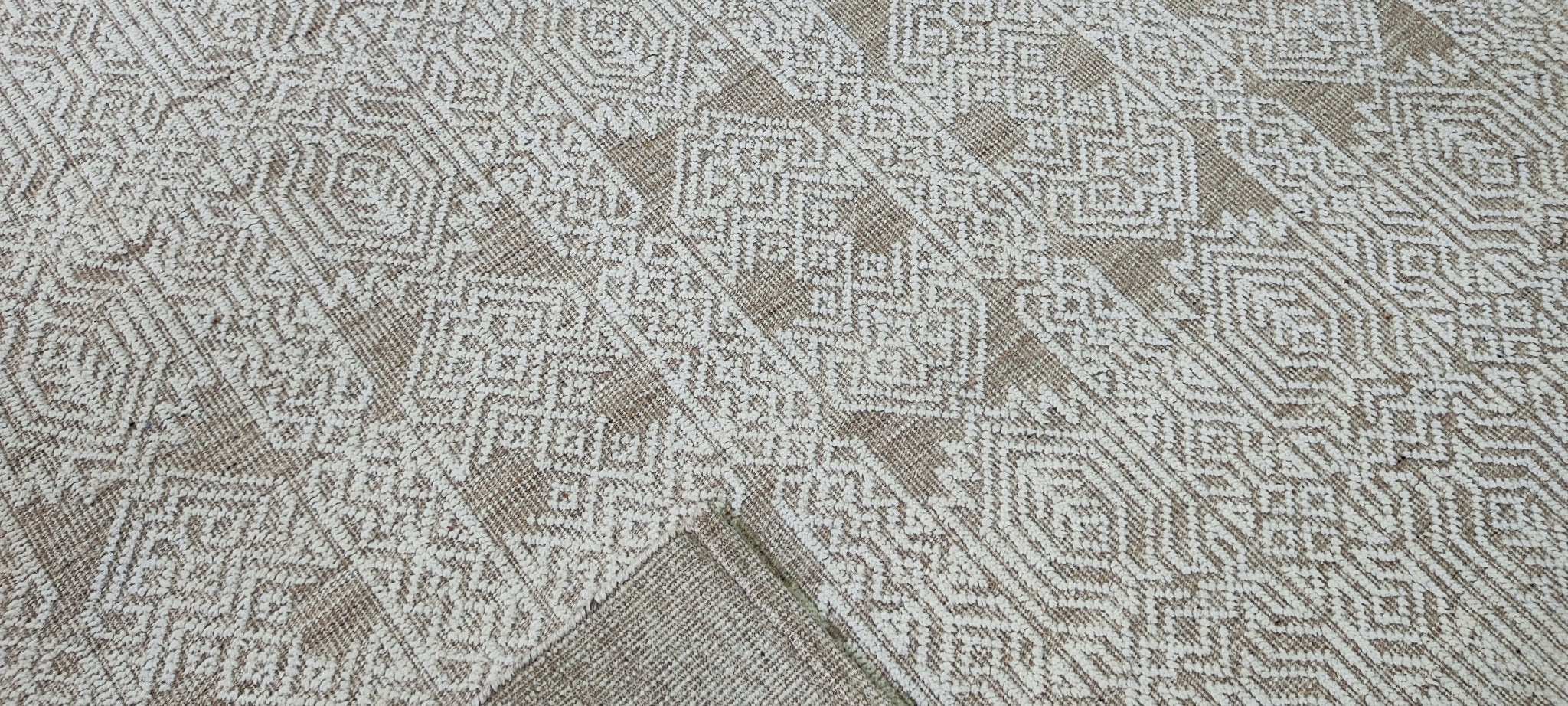 Hossein 9x12 Hand-Knotted Ivory & Camel Modern | Banana Manor Rug Factory Outlet