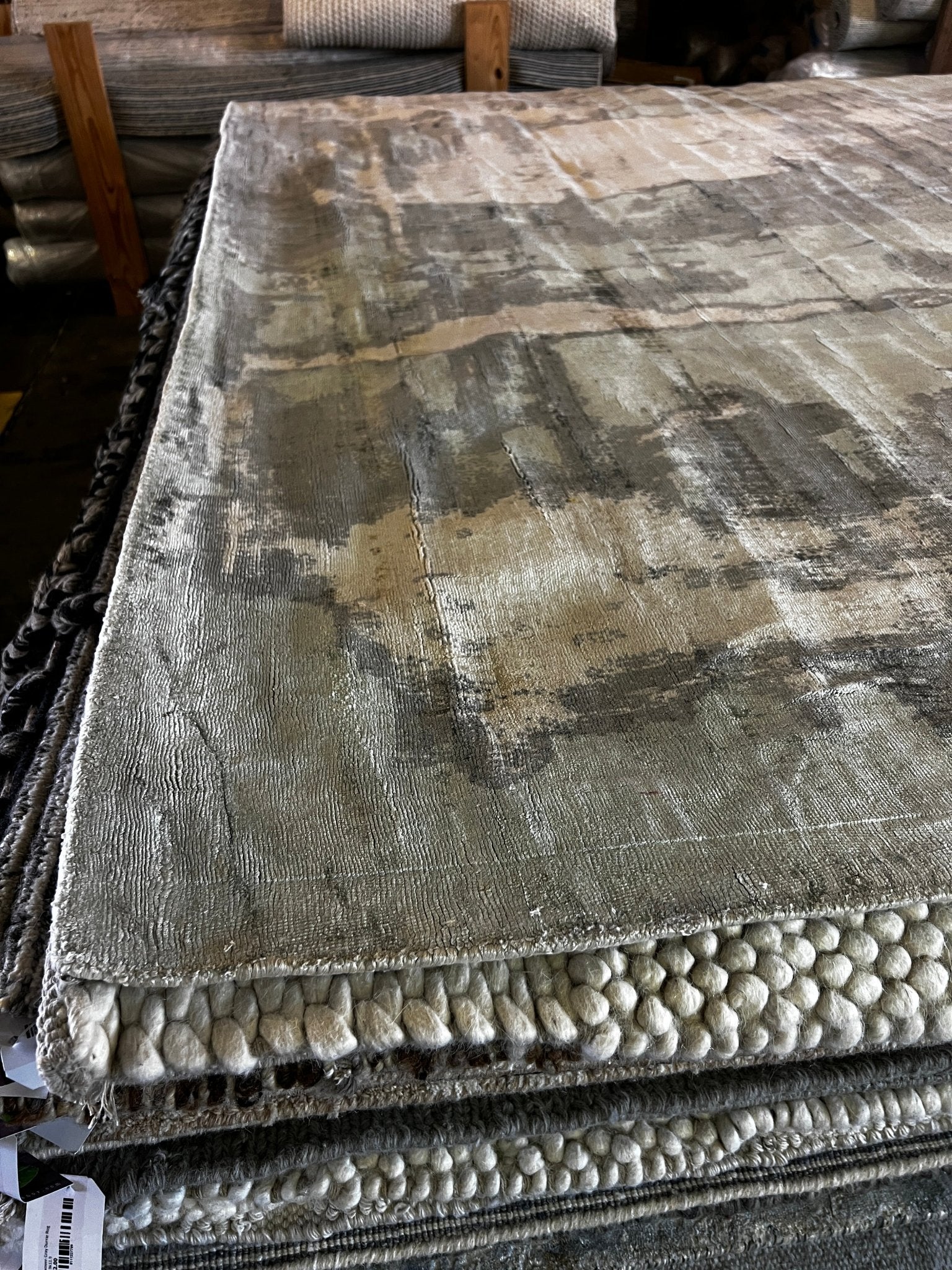 Ian Handwoven Silver & Grey Modern Viscose (Multiple Sizes) | Banana Manor Rug Factory Outlet