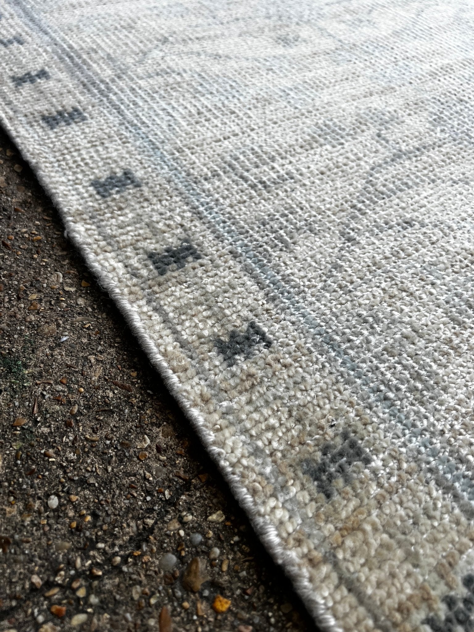 Ida Haendel 2.6x7.9 Hand-Knotted Beige & Silver Turkish Oushak | Banana Manor Rug Factory Outlet