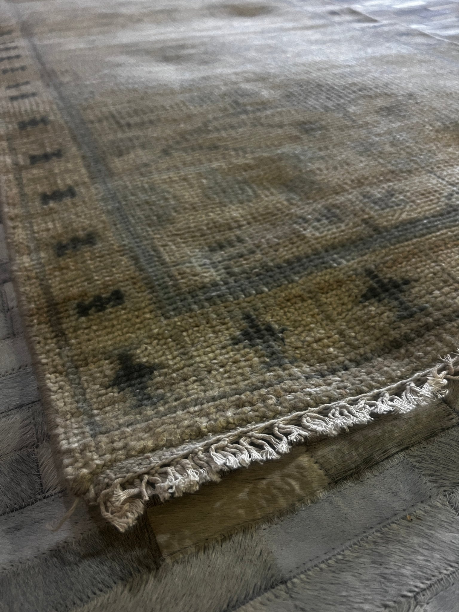 Ida Haendel 2.6x7.9 Hand-Knotted Beige & Silver Turkish Oushak | Banana Manor Rug Factory Outlet