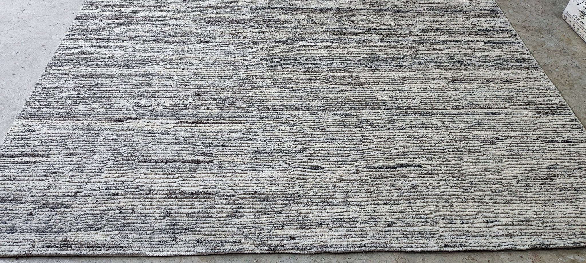 https://bananamanor.com/cdn/shop/products/ilaria-9x12-natural-grey-loop-cut-123271.jpg?v=1694190833