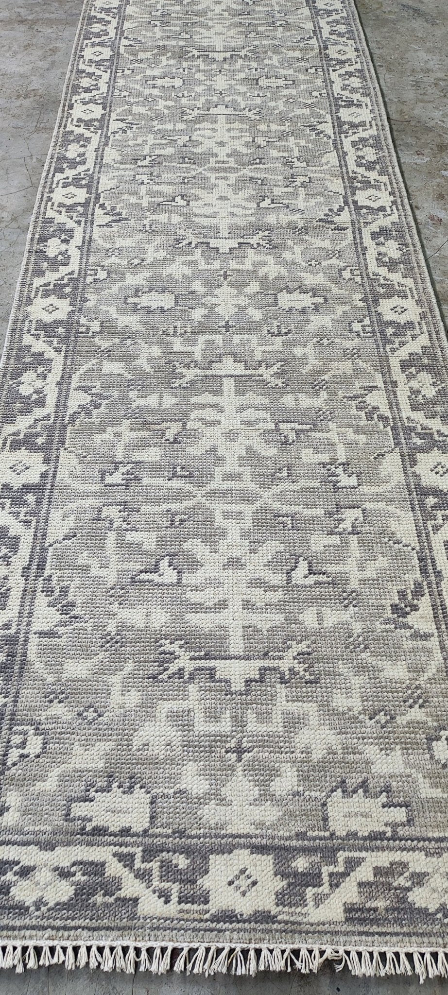 Iseppa 2.6x11.9 Silver & Grey Oushak | Banana Manor Rug Factory Outlet