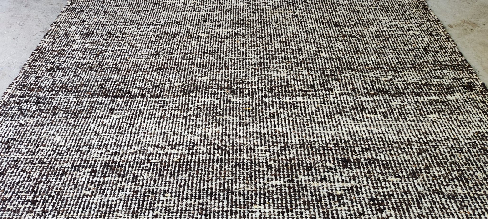 Jamie Laird 8x10 Handwoven Textured Wool Durrie | Banana Manor Rug Factory Outlet