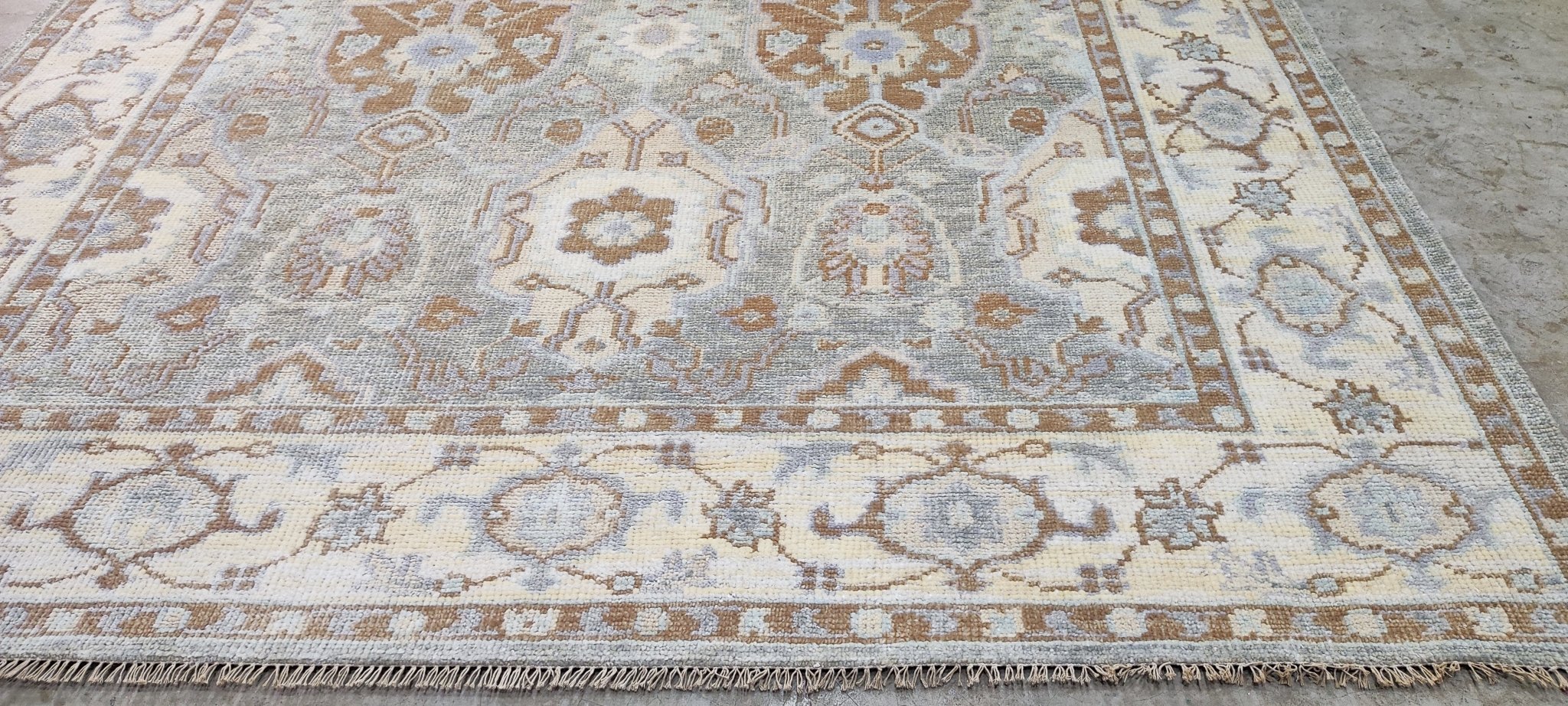 Jan Showers Grey and Ivory Hand-Knotted Oushak Rug 8x10 | Banana Manor Rug Company