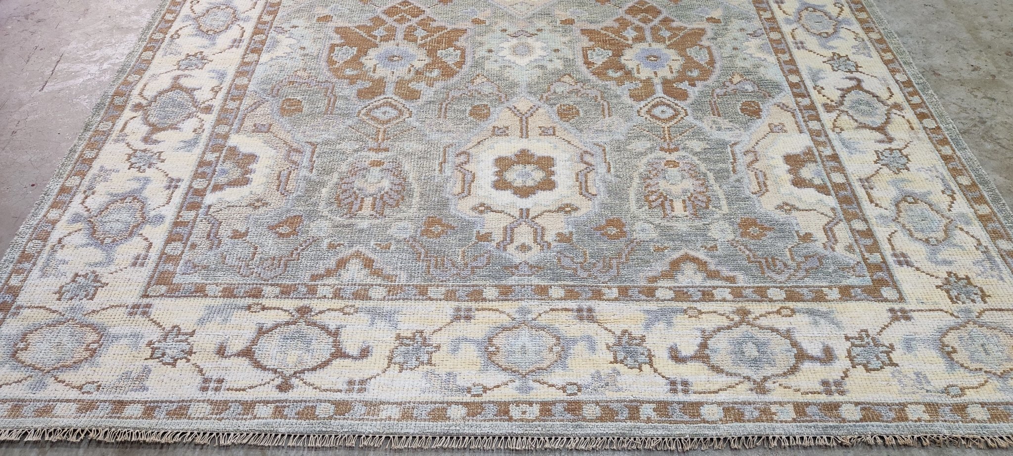 Jan Showers Grey and Ivory Hand-Knotted Oushak Rug 8x10 | Banana Manor Rug Company