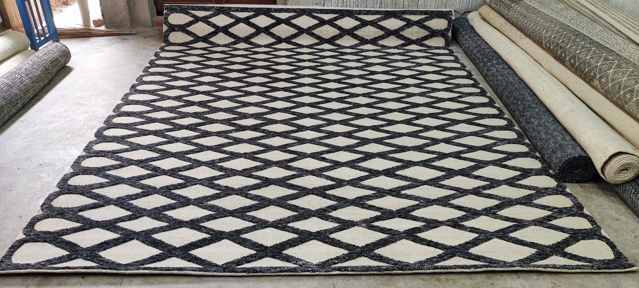 Jay 8.3x9.9 Hand-Knotted Ivory & Grey Cut Pile | Banana Manor Rug Factory Outlet