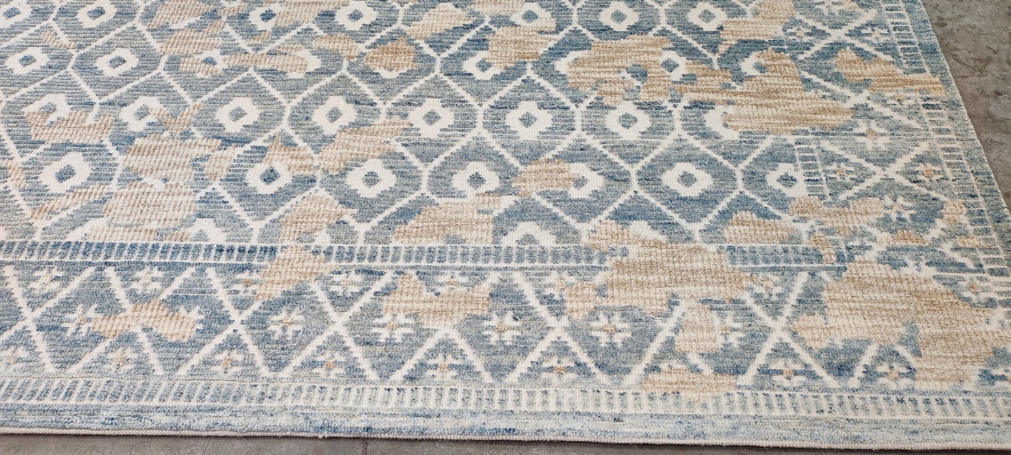 Jean 8x10 Hand-Knotted Aqua Beige Mix Cut Pile | Banana Manor Rug Factory Outlet