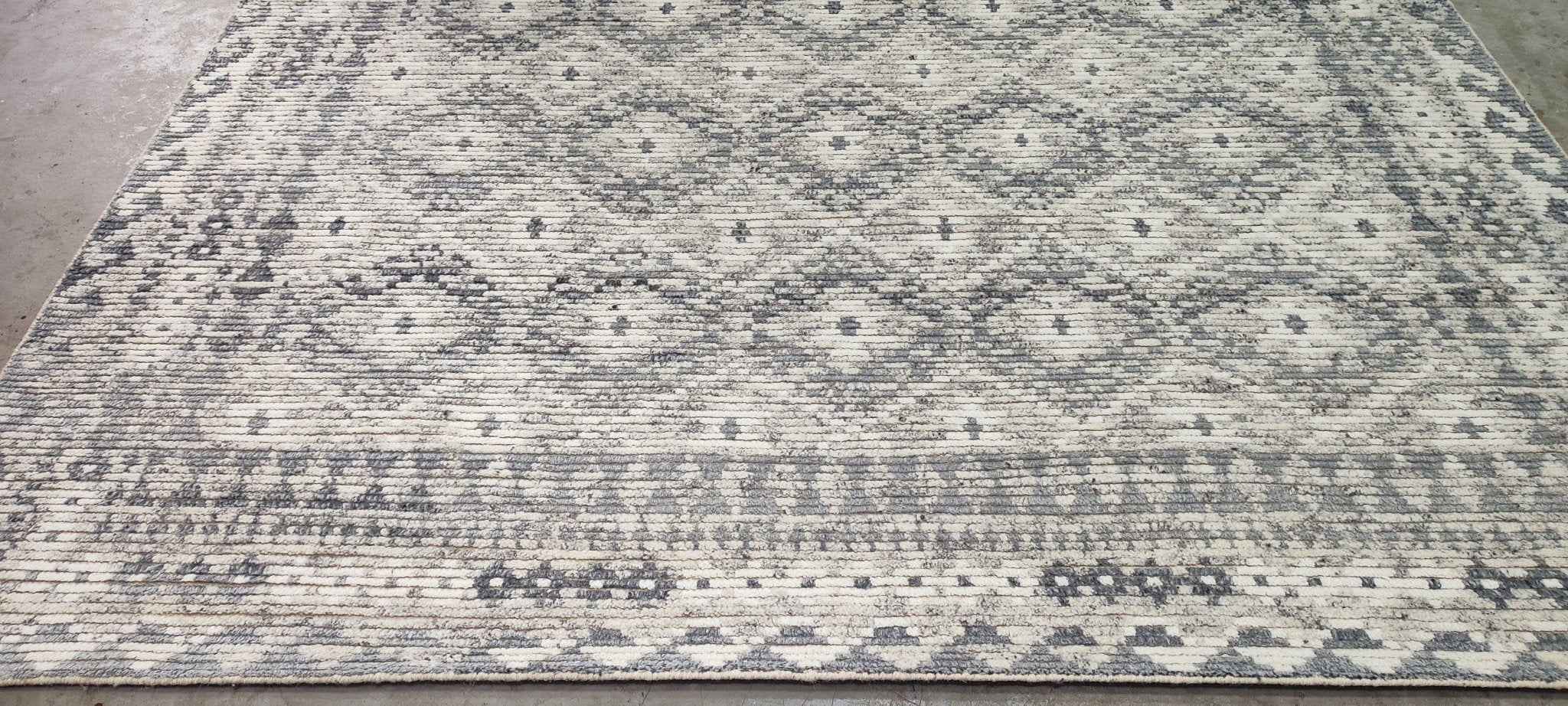 Jemaine Clement Hand-Knotted Ivory and Grey Oushak 8.3X10.0 | Banana Manor Rug Company