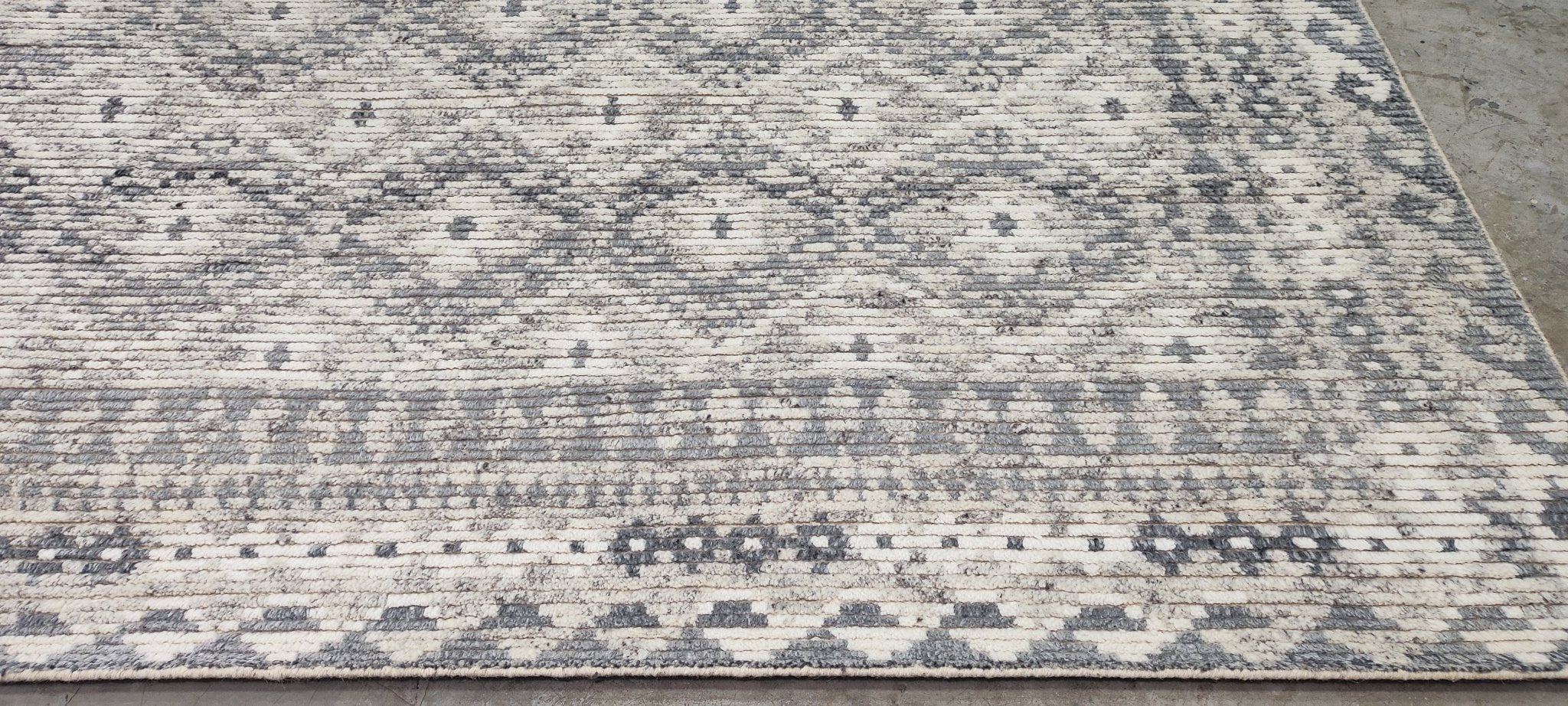 Jemaine Clement Hand-Knotted Ivory and Grey Oushak 8.3X10.0 | Banana Manor Rug Company