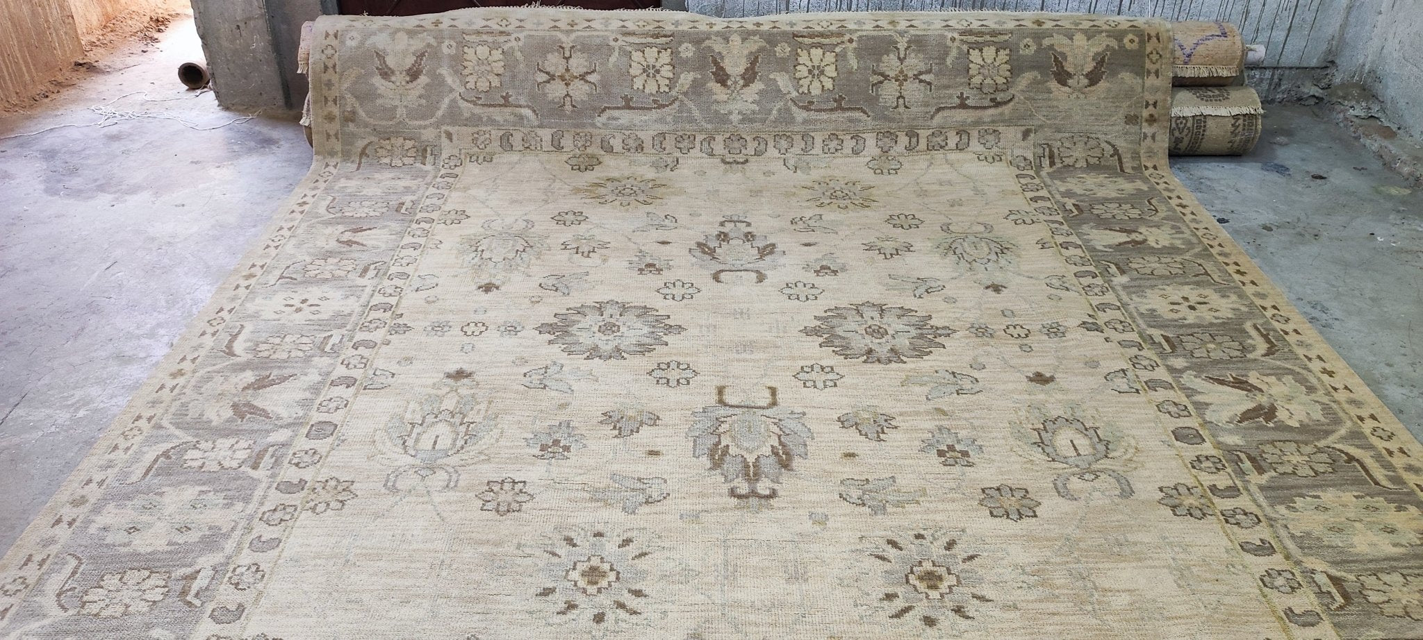 Jeni Legon Hand-Knotted Oushak Rug Cream and Brown 9x12.3 | Banana Manor Rug Company