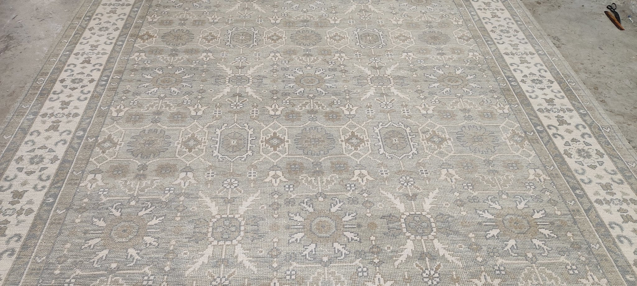 Jerry Hall 9x12 Grey and Ivory Hand-Knotted Oushak Rug | Banana Manor Rug Company