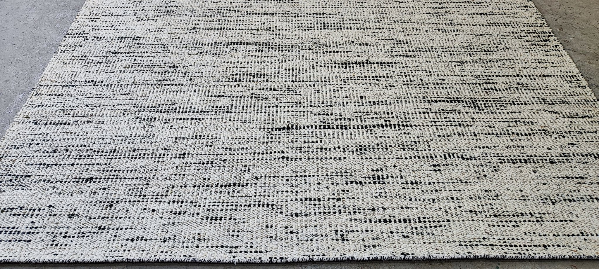 Jeryd 8x10 Handwoven Textured Wool Durrie | Banana Manor Rug Factory Outlet