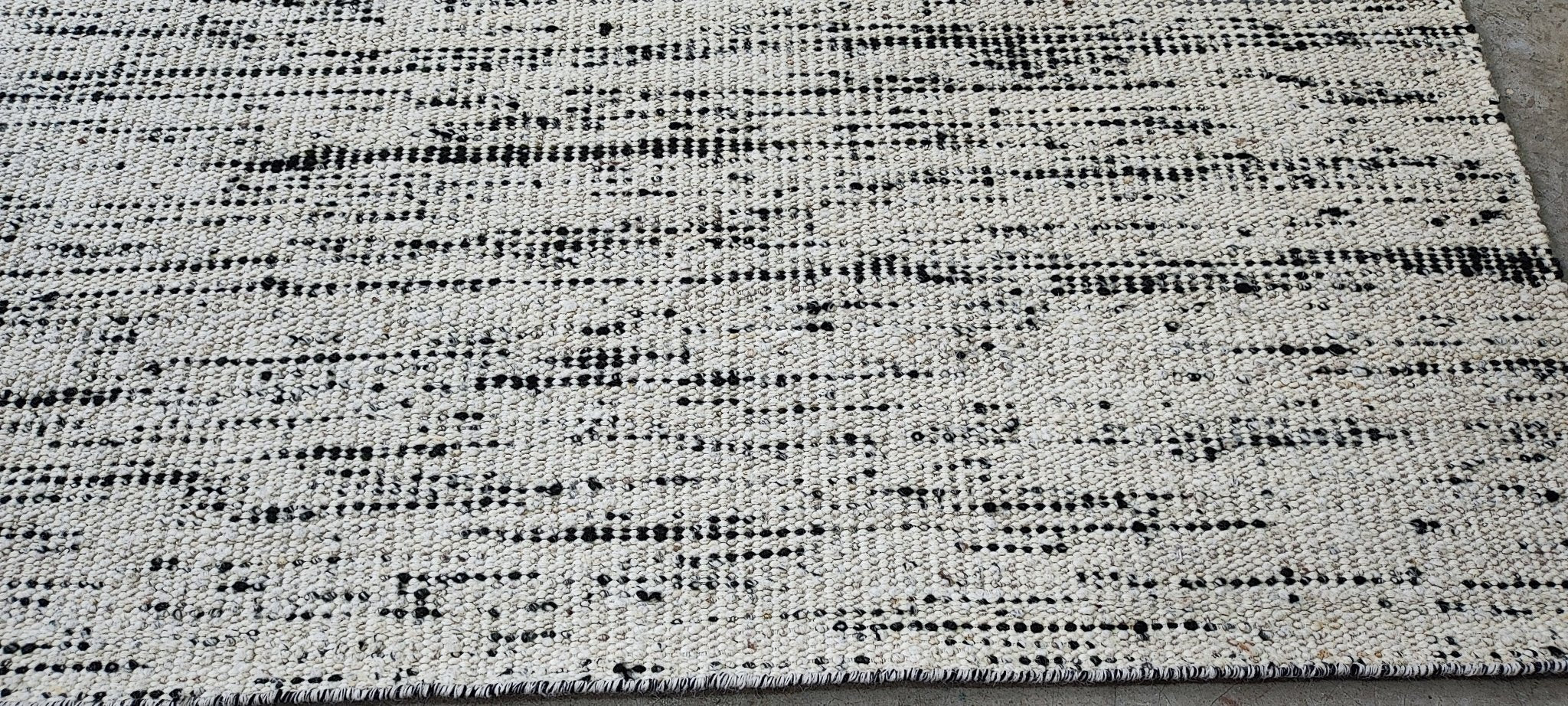 Jeryd 8x10 Handwoven Textured Wool Durrie | Banana Manor Rug Factory Outlet