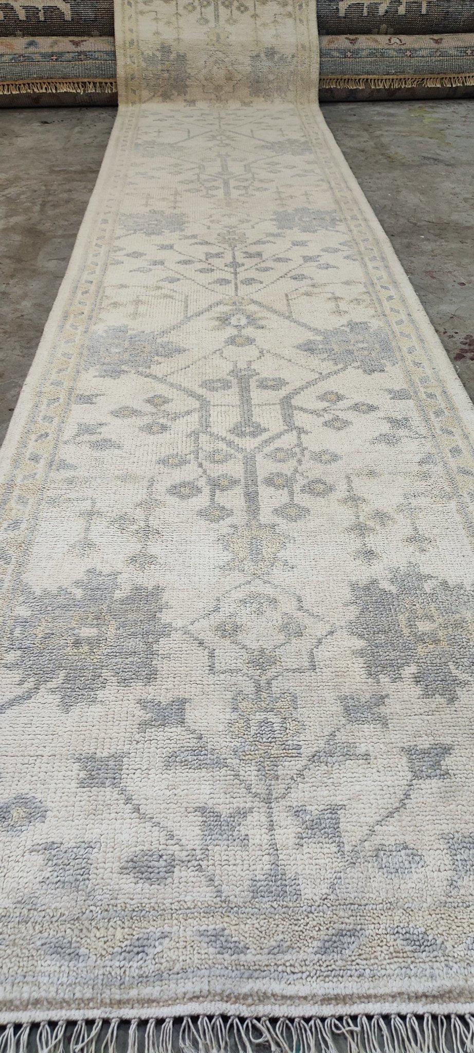 Jessica Marais Hand-Knotted Oushak Runner Ivory and Grey 2.6x12.3 | Banana Manor Rug Company