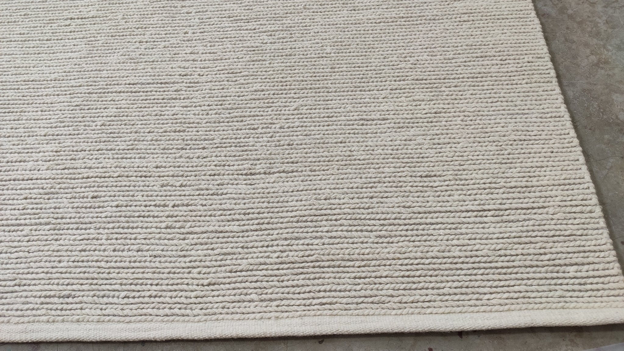 Jo Handwoven White Soumak Rug (Multiple Sizes) | Banana Manor Rug Company