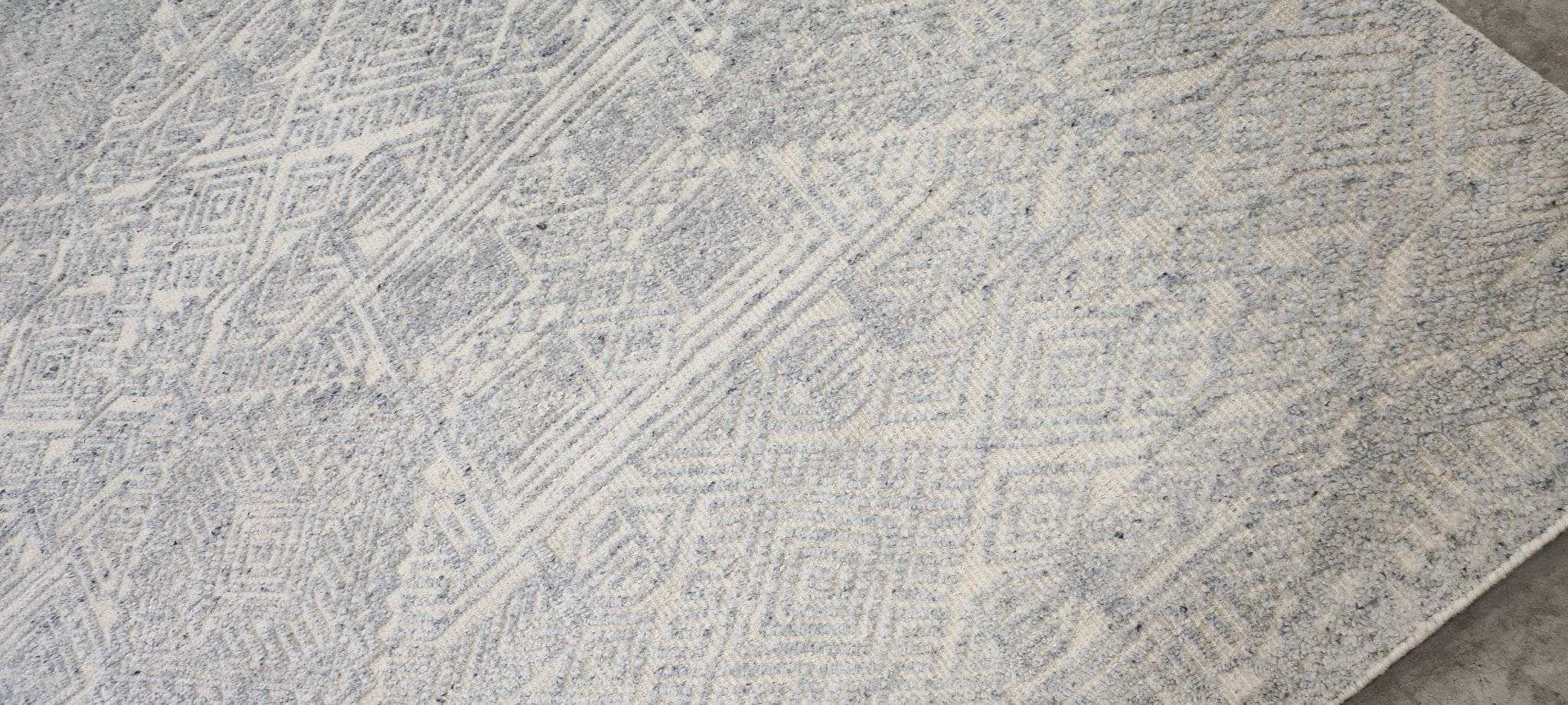 John Tui Hand-Knotted Modern Natural and Grey High-Low 8.3X10.3 | Banana Manor Rug Company