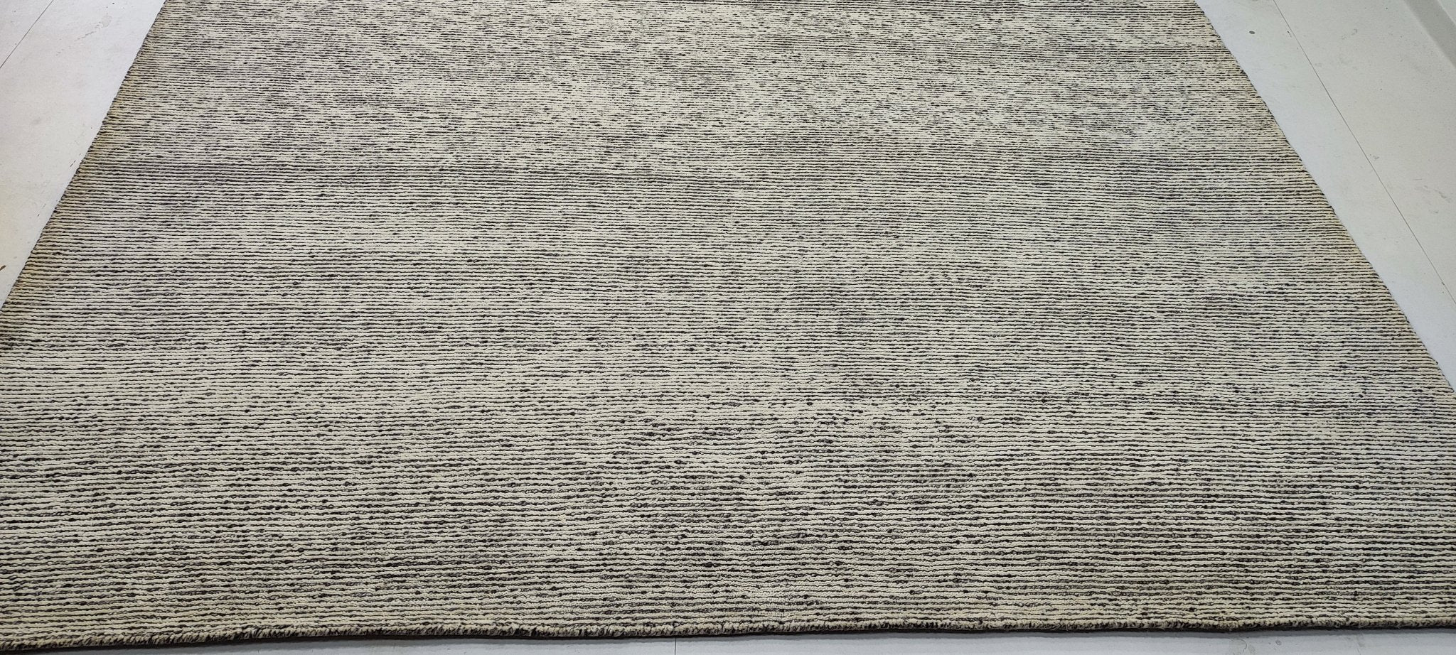 Johnny Rourke Hand-Knotted Silver & Grey Loop Cut (Multiple Sizes) | Banana Manor Rug Factory Outlet