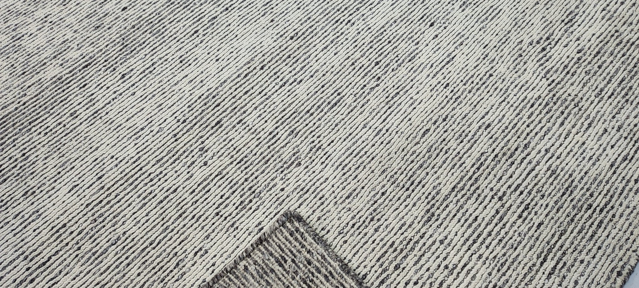 Johnny Rourke Hand-Knotted Silver & Grey Loop Cut (Multiple Sizes) | Banana Manor Rug Factory Outlet