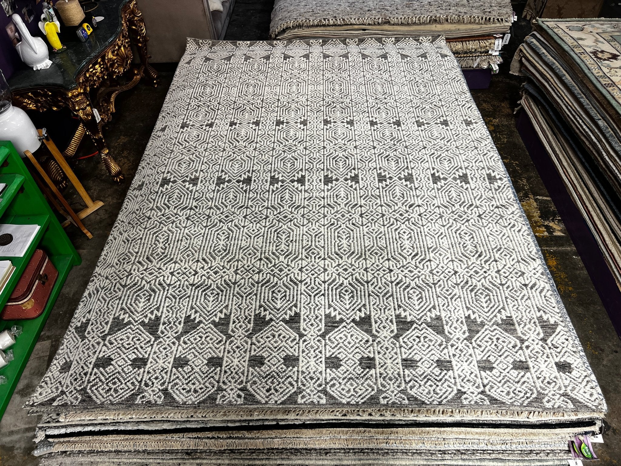 Jordi 6.3x9 Hand-Knotted Ivory & Grey Cut Pile | Banana Manor Rug Factory Outlet