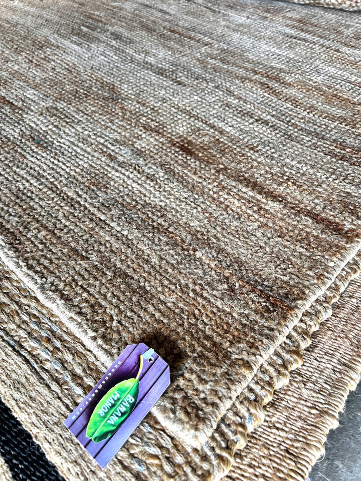 Juan Epstein Natural Tip Sheared Handwoven Jute Durrie Rug (Multiple S ...