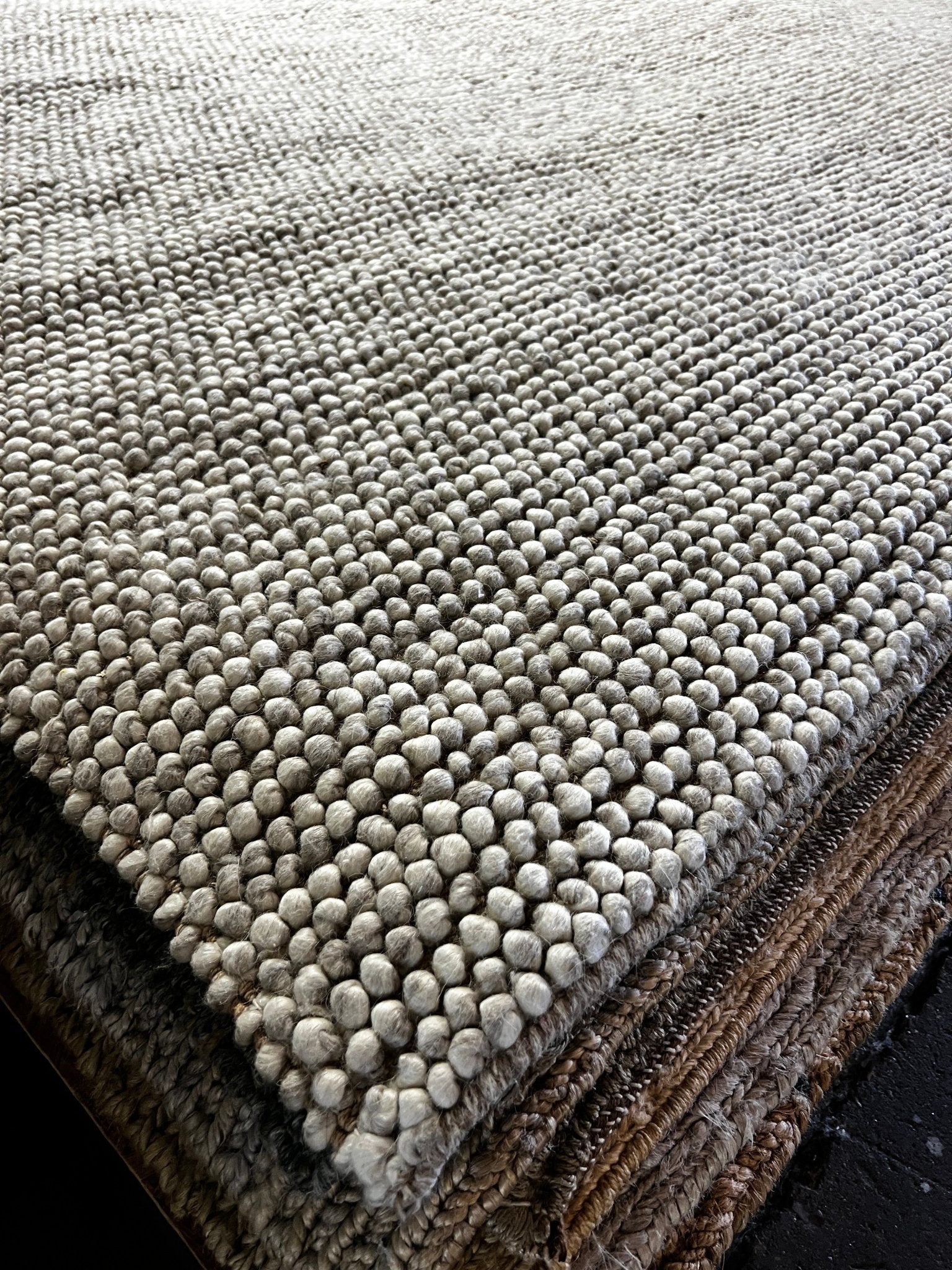 Judith Murray Handwoven Wool Durrie Natural Grey Loop ball 10x13.6 | Banana Manor Rug Company