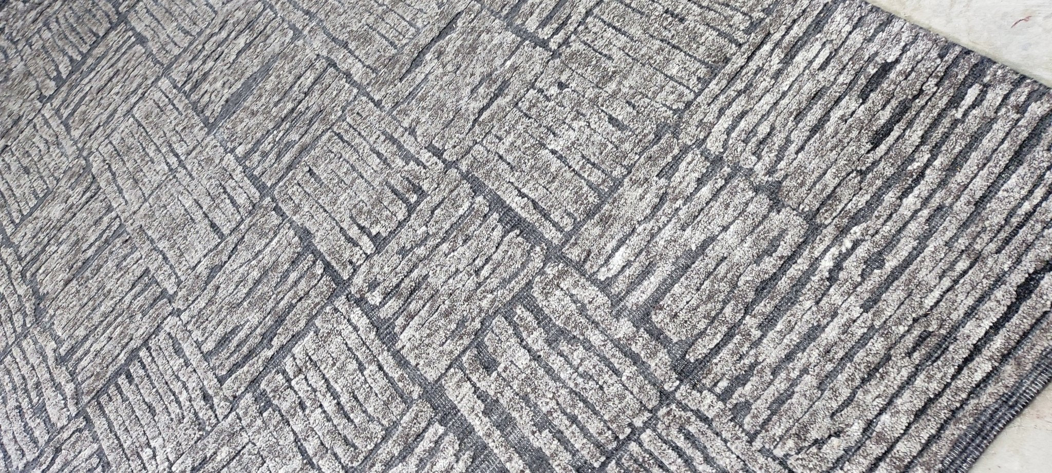 Jules 8.3x10 Hand-Knotted Charcoal Cut Pile | Banana Manor Rug Factory Outlet