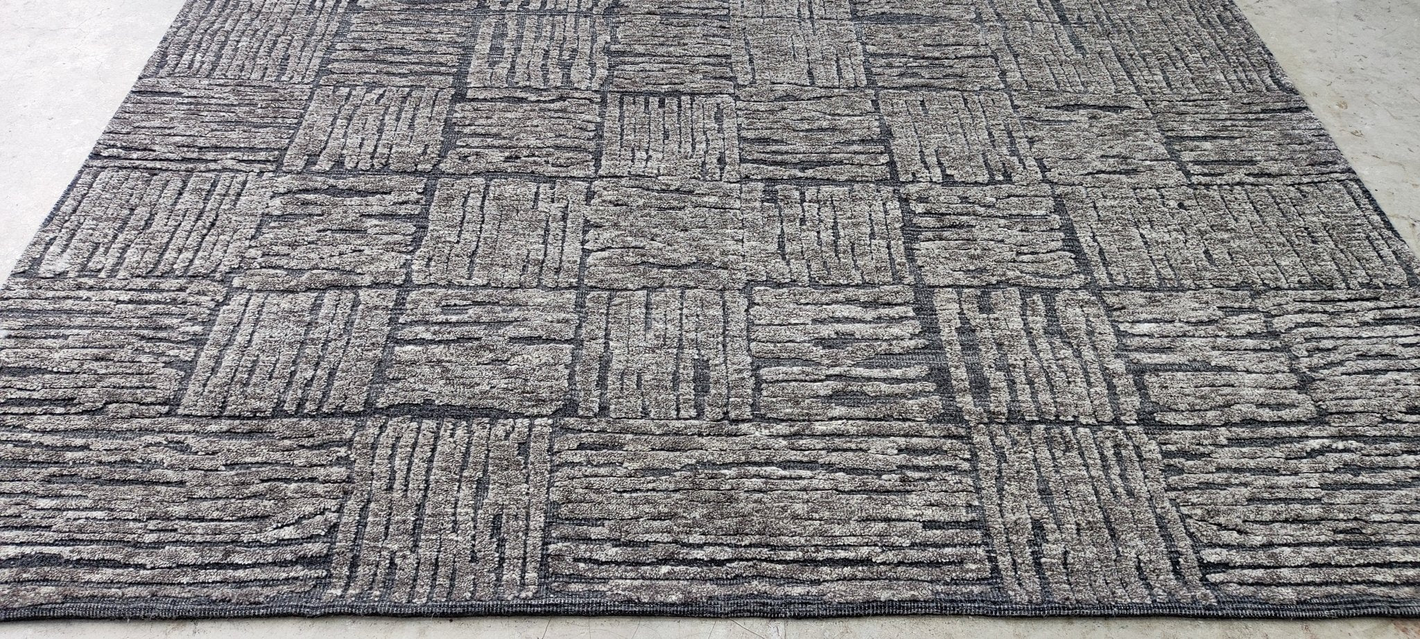 Jules 8.3x10 Hand-Knotted Charcoal Cut Pile | Banana Manor Rug Factory Outlet