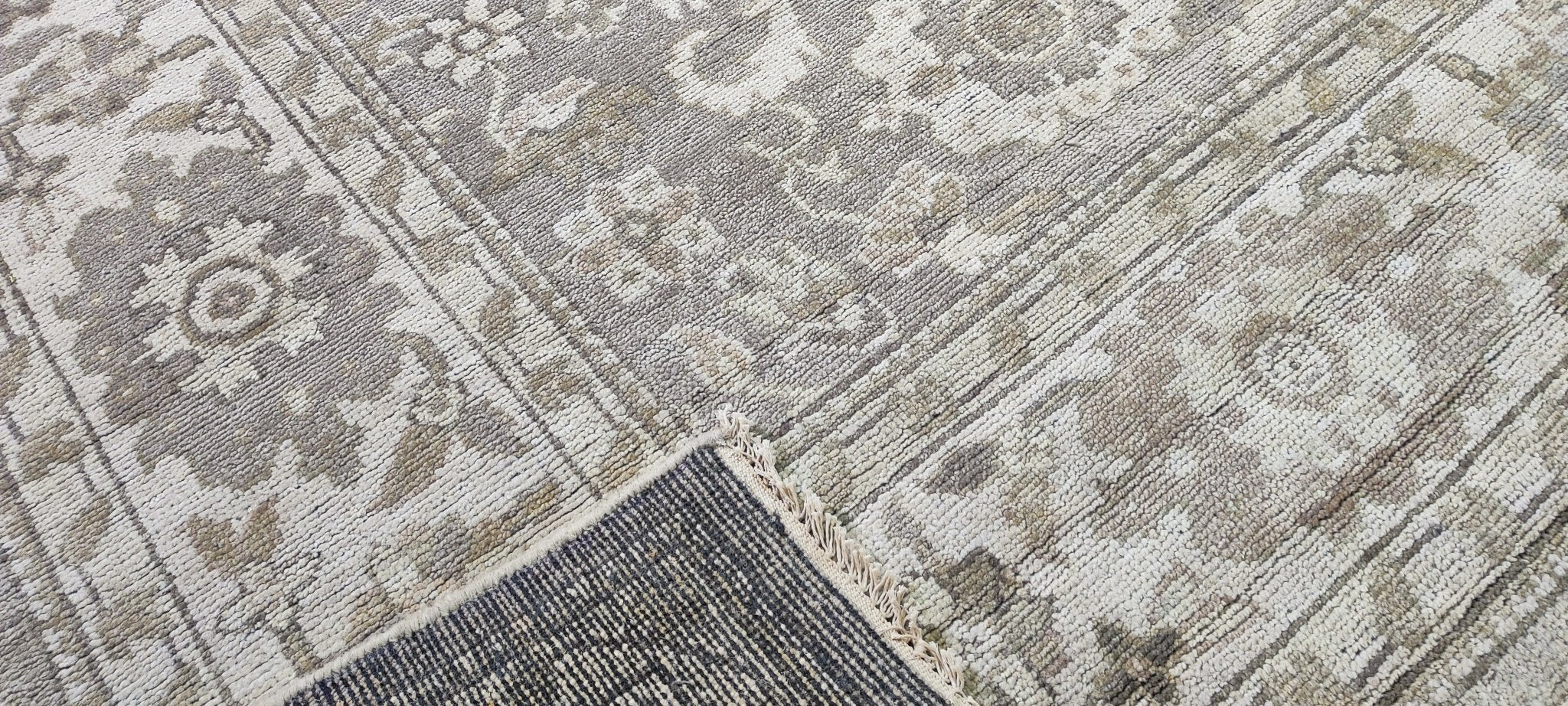 Julia Reed 10.3X14 Grey and Ivory Hand-Knotted Oushak Rug | Banana Manor Rug Company