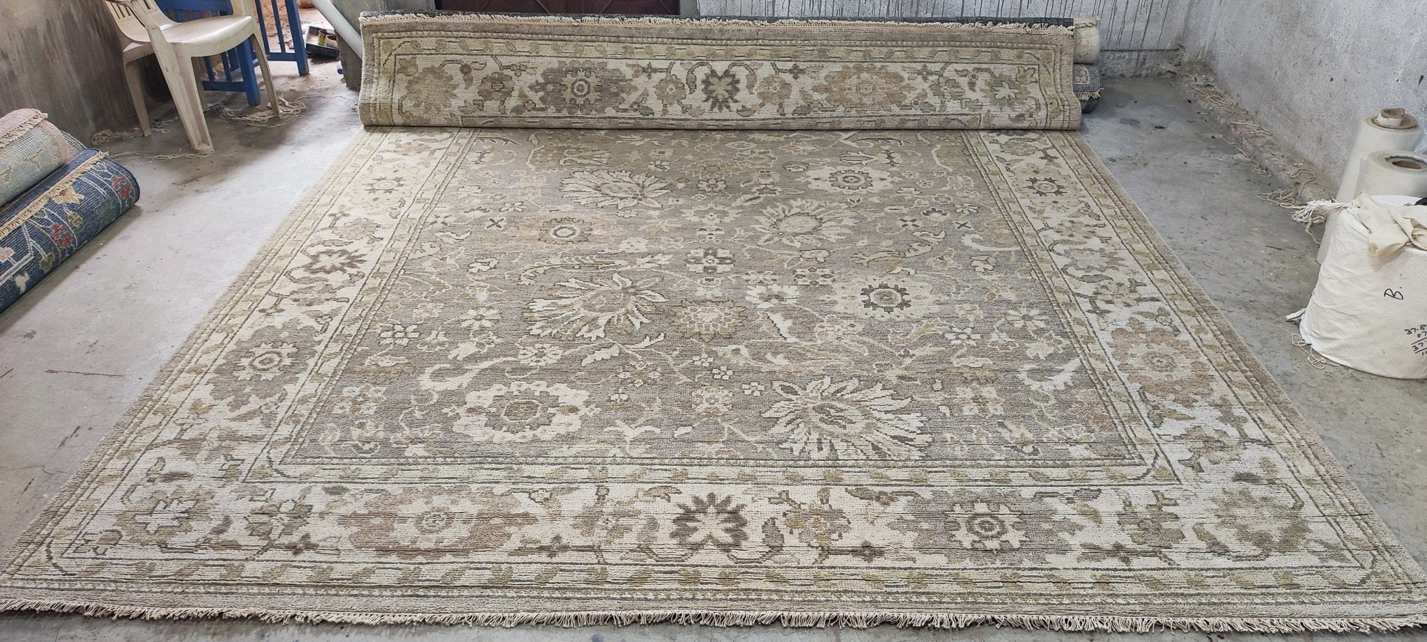 Julia Reed 10.3X14 Grey and Ivory Hand-Knotted Oushak Rug | Banana Manor Rug Company