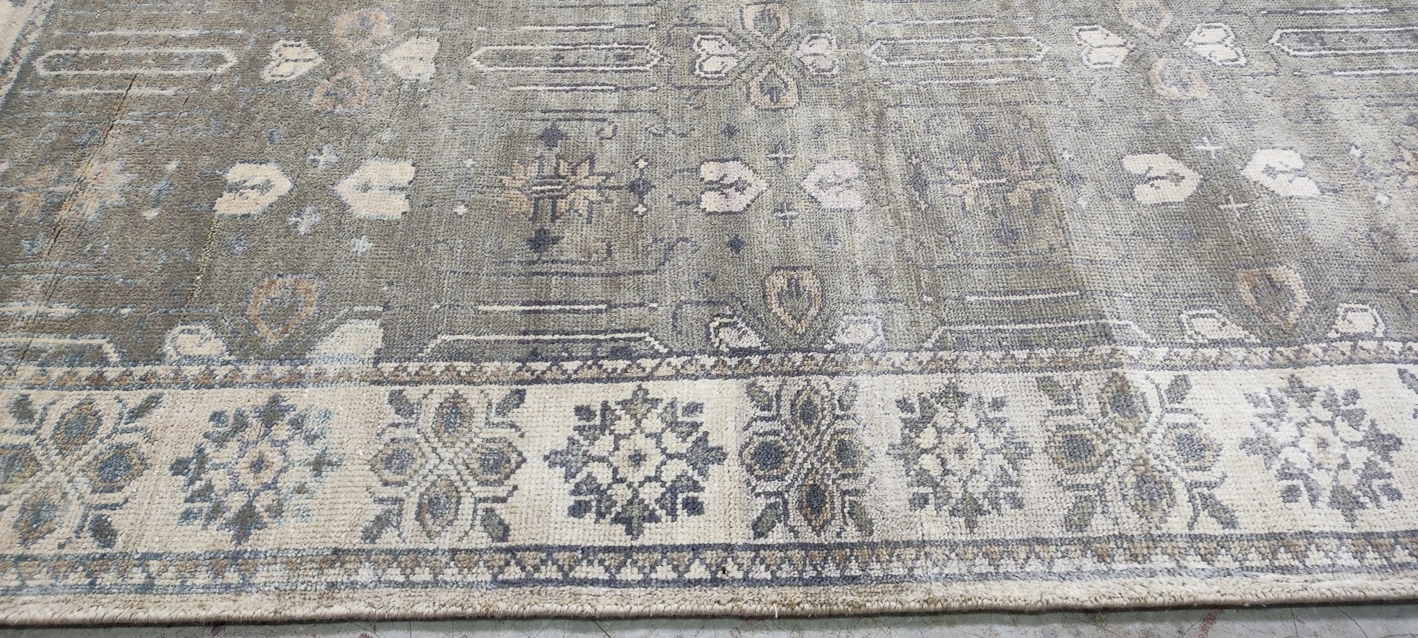 Karen McDougal 5x8 Hand-Knotted Grey & Silver Oushak | Banana Manor Rug Factory Outlet