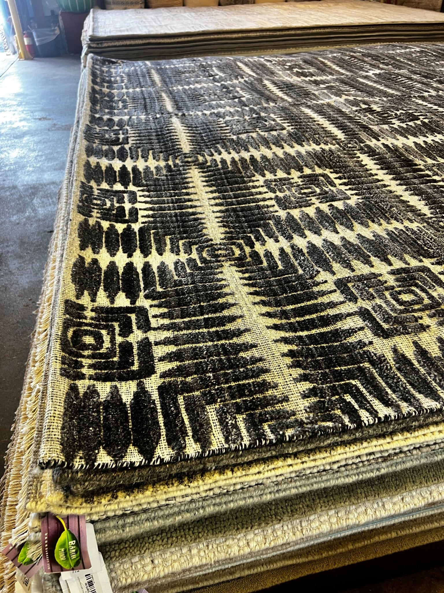Karloff 10.3x13.9 Hand-Knotted Dark Grey & Silver Modern | Banana Manor Rug Factory Outlet