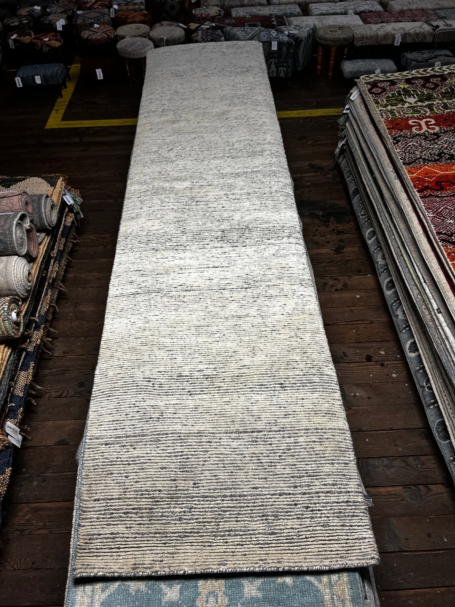 Kathy 2.9x11.3 Hand-Knotted Silver & Grey Loop Cut Runner | Banana Manor Rug Factory Outlet