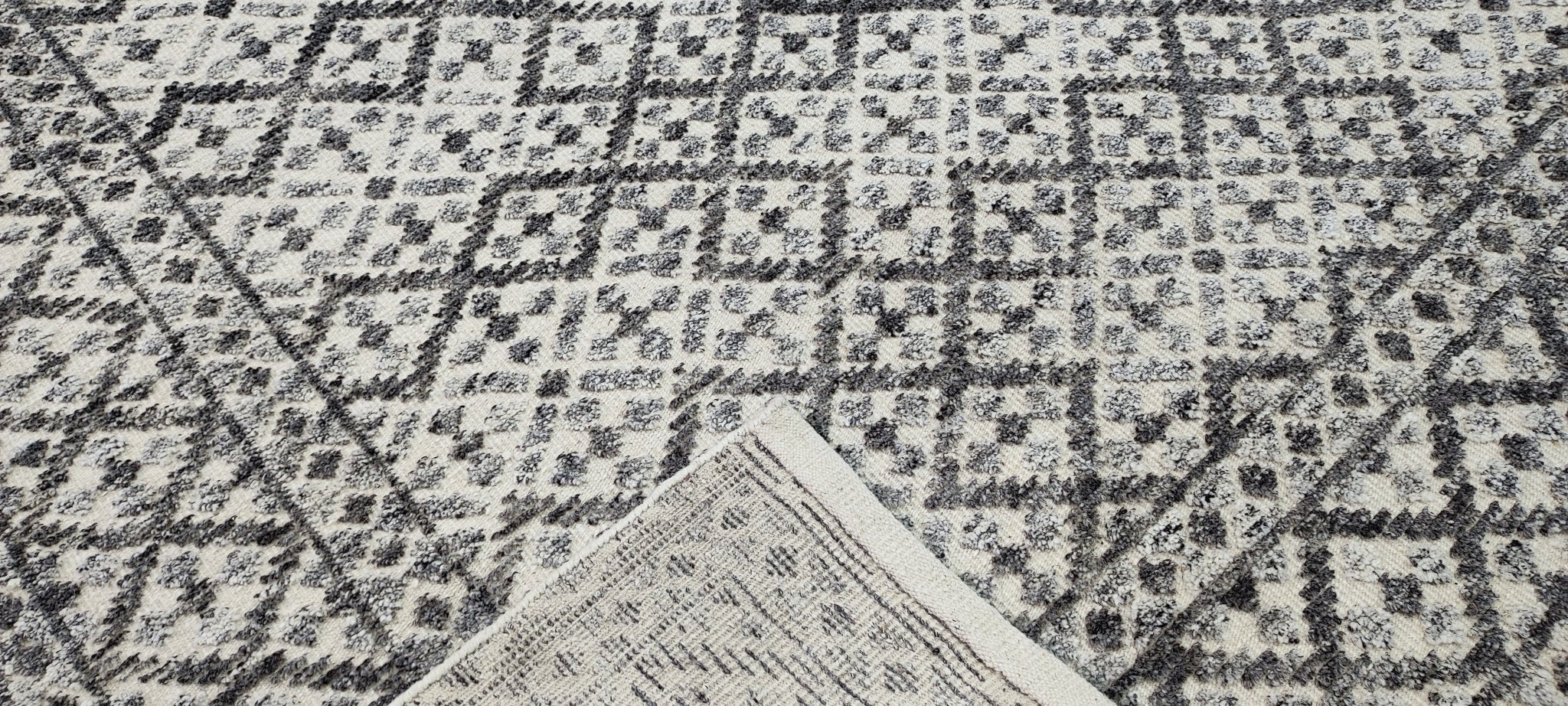 Kehoe 8x10 Hand-Knotted Beige & Grey High Low | Banana Manor Rug Factory Outlet