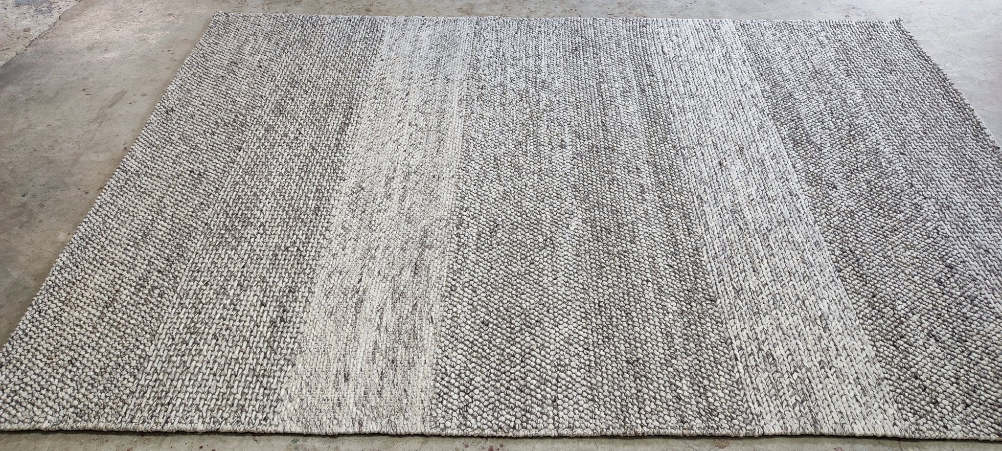 Kendall Roy 6.6x9.3 Handwoven Wool Durrie Natural/Grey Grass | Banana Manor Rug Factory Outlet