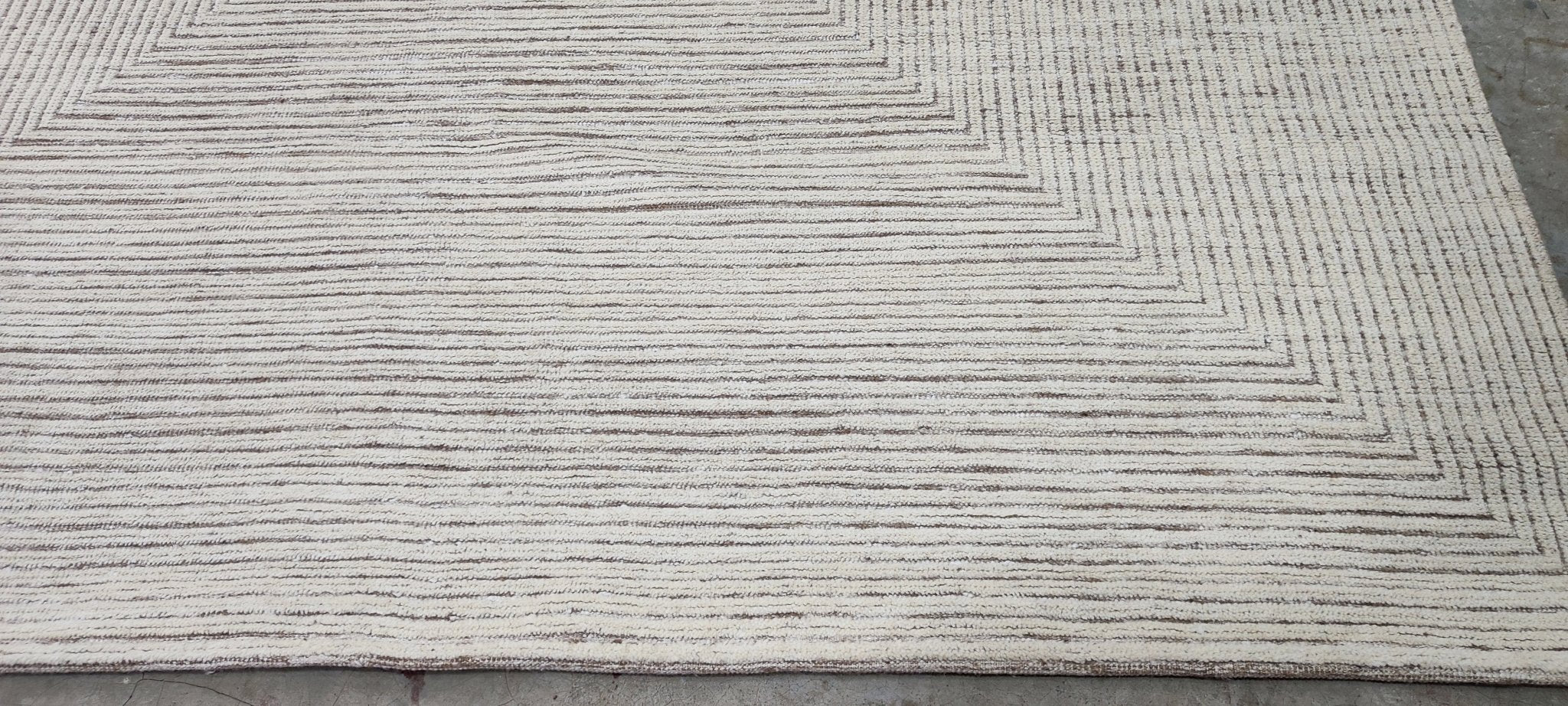 Keni 7.9x9.9 Hand-Knotted White & Grey Cut Pile | Banana Manor Rug Factory Outlet