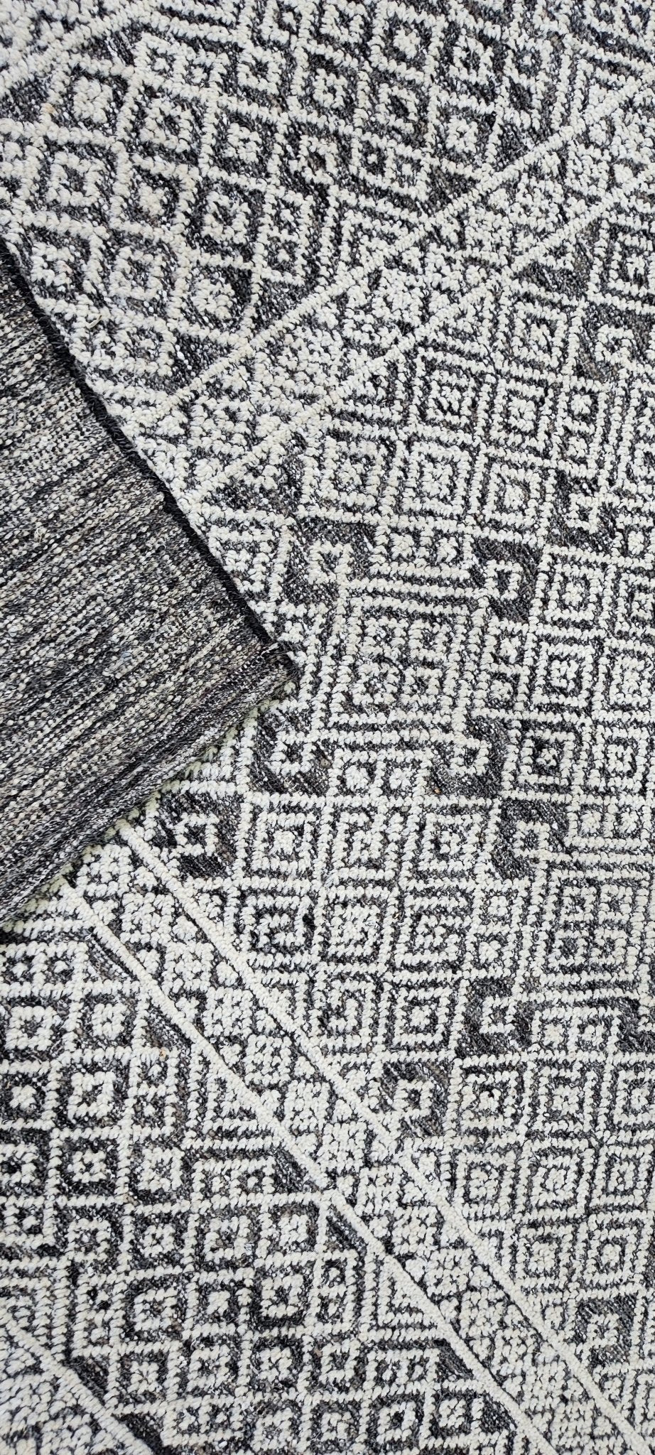 Kennedy 9x12 Hand-Knotted Dark Grey & Silver Modern | Banana Manor Rug Factory Outlet