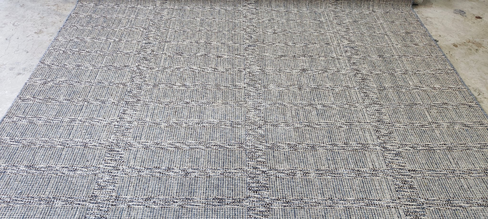 Kerry 8x10 Handwoven Textured Wool Durrie | Banana Manor Rug Factory Outlet