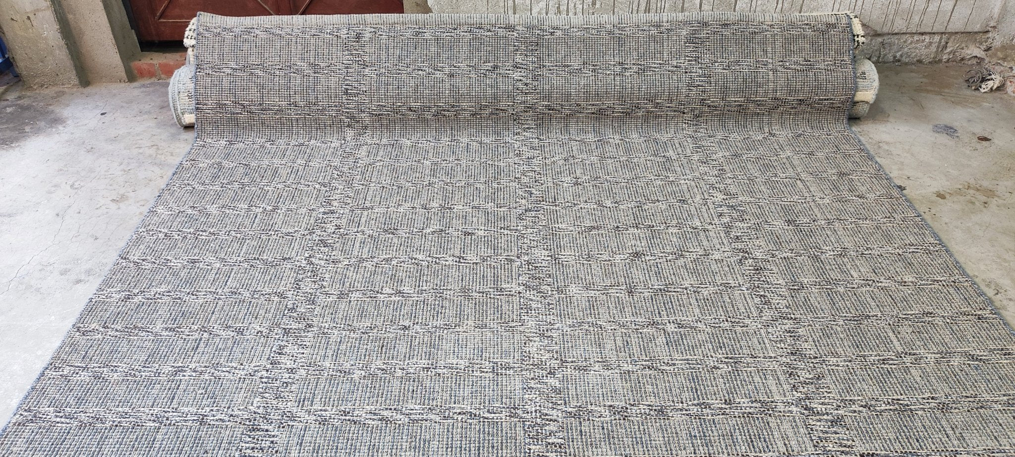 Kerry 8x10 Handwoven Textured Wool Durrie | Banana Manor Rug Factory Outlet