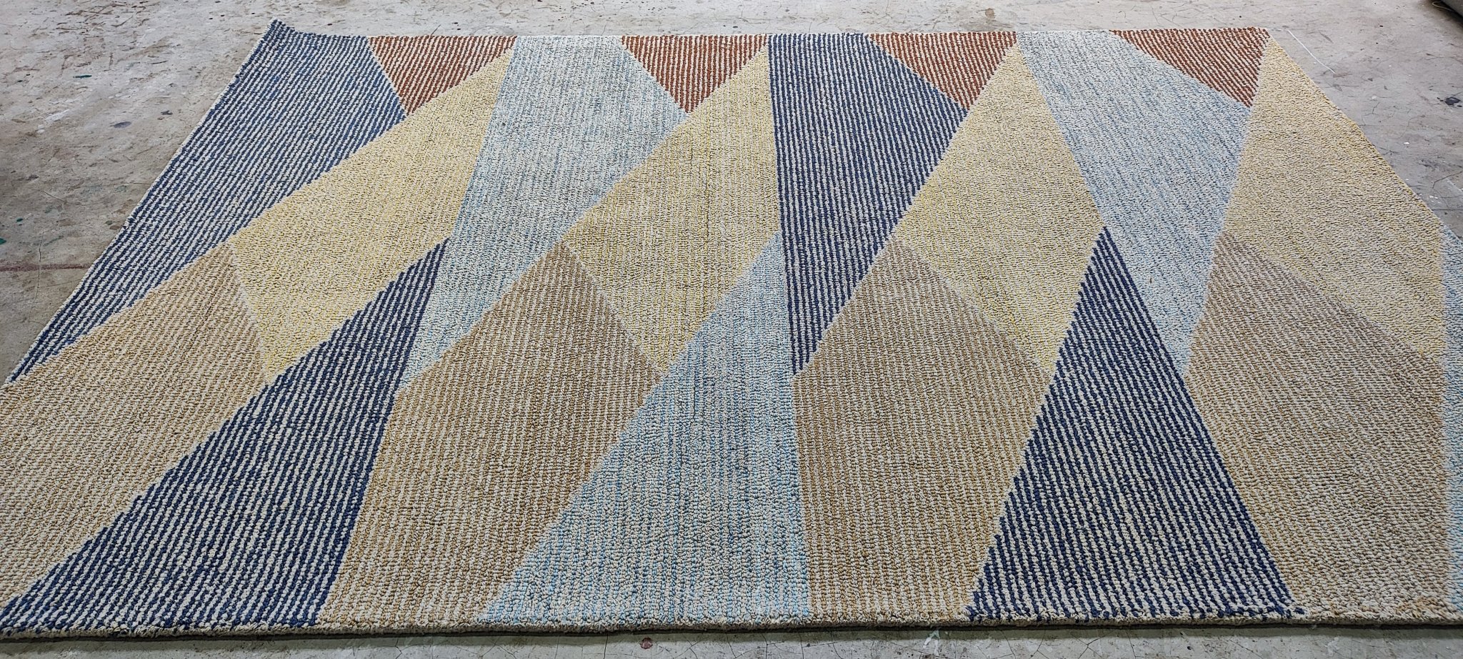 Kirk Windstein 5.3x7.6 Hand-Tufted Multi Loop Cut | Banana Manor Rug Factory Outlet