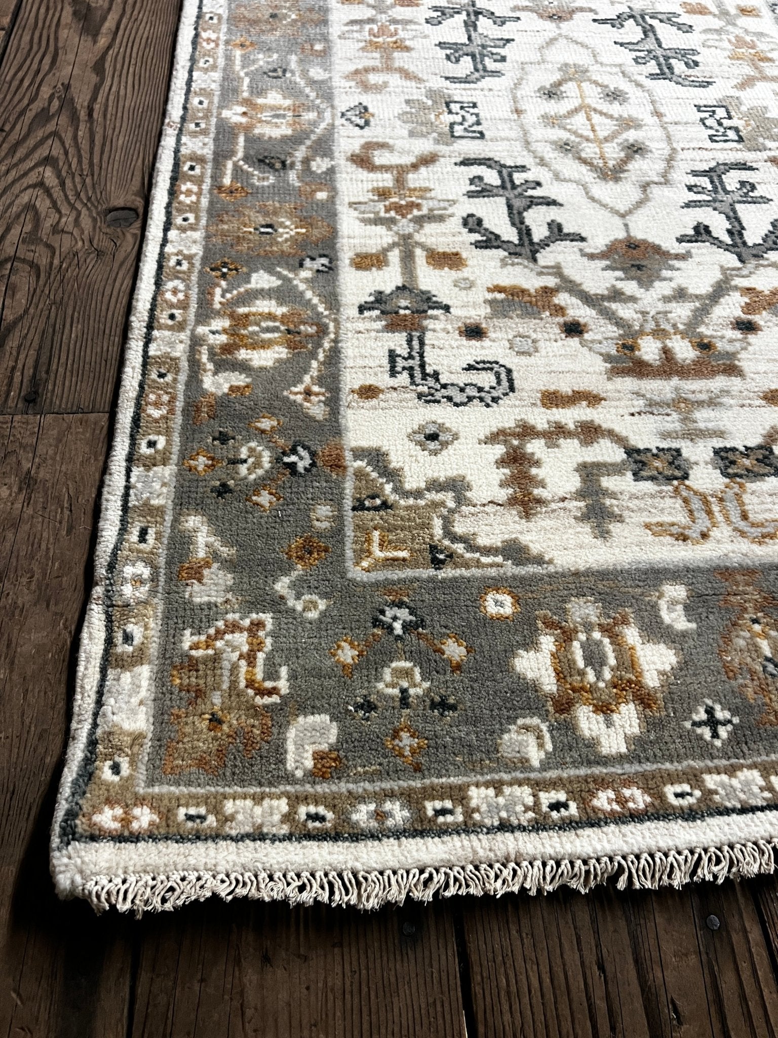 Kitten 3x5 Hand-Knotted Ivory Oushak | Banana Manor Rug Factory Outlet