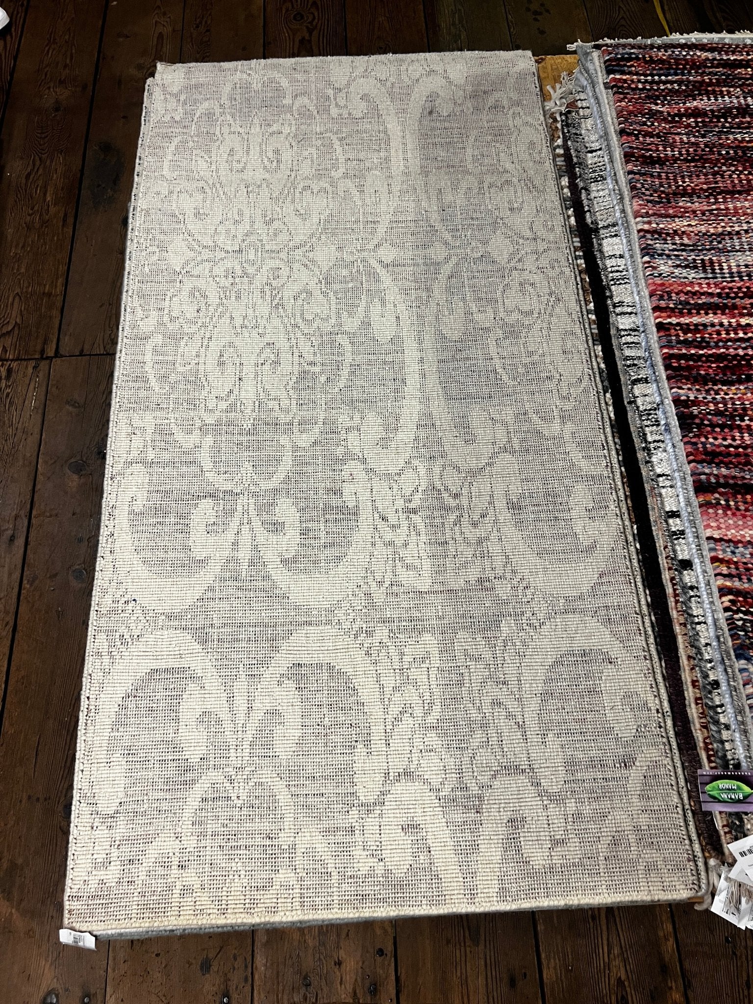 Kitty Softpaws 3x6 White Jacquard Rug | Banana Manor Rug Factory Outlet