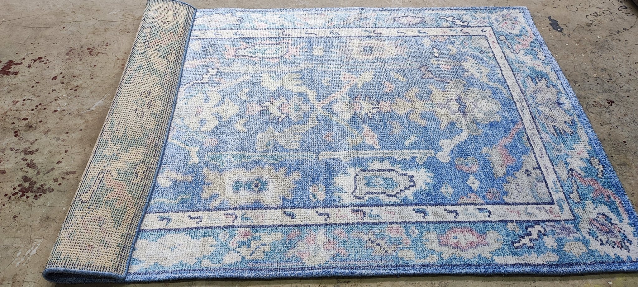 Klaartje 4x6 Light Blue Oushak | Banana Manor Rug Factory Outlet