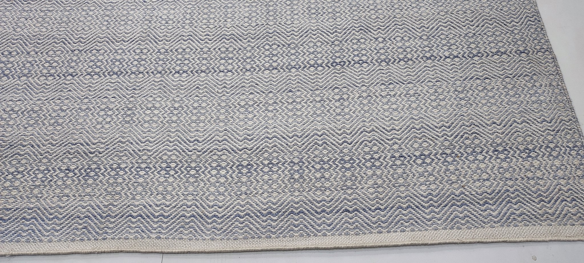Knights of Babylon 8x9.6 Handwoven Silver Design Durrie | Banana Manor Rug Factory Outlet