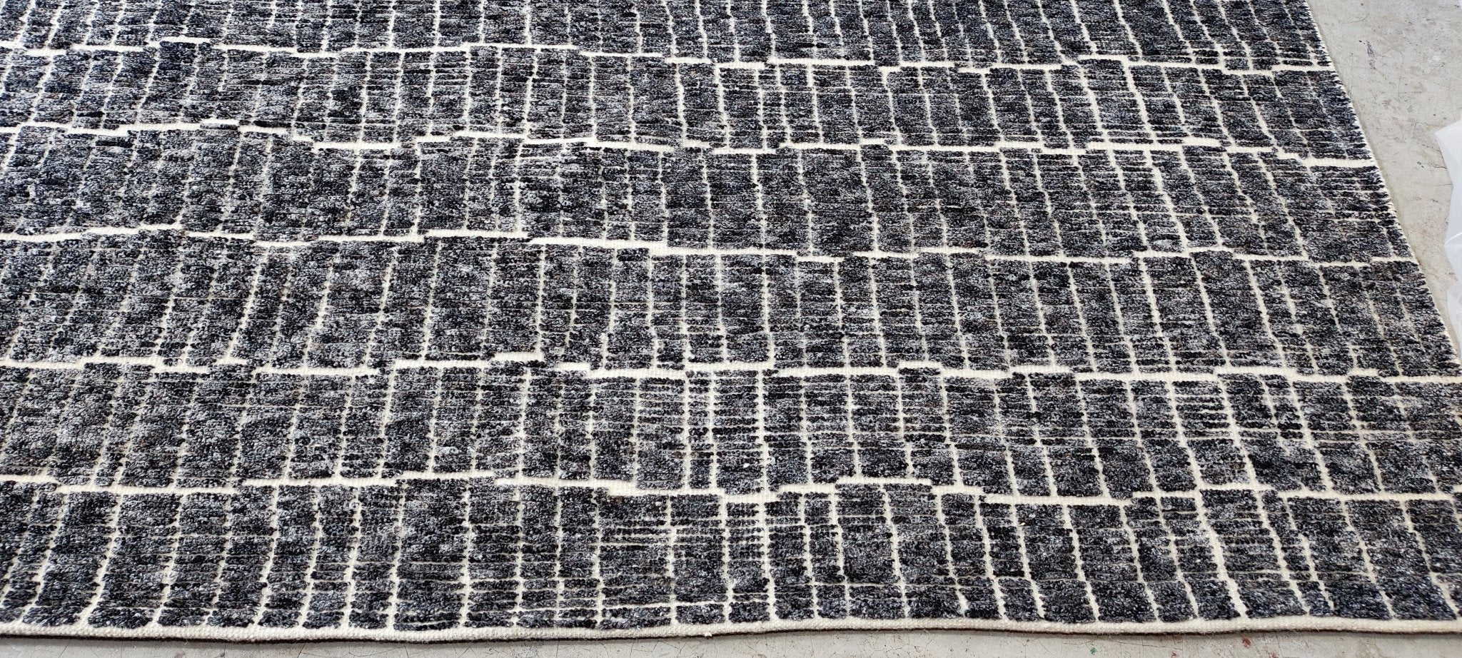 Kung Fu Carradine 9.3x11.9 Hand-Knotted Dark Grey & Ivory Modern | Banana Manor Rug Factory Outlet