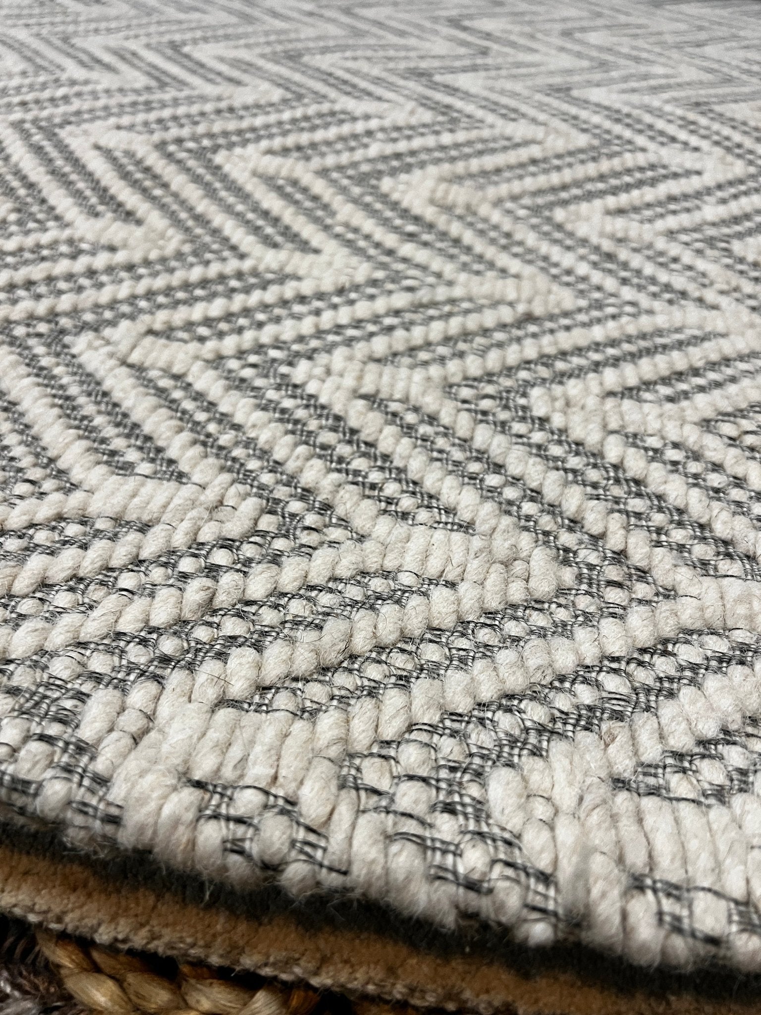 Larkin 6x6 Handwoven Ivory & Grey Round Jacquard Durrie | Banana Manor Rug Factory Outlet