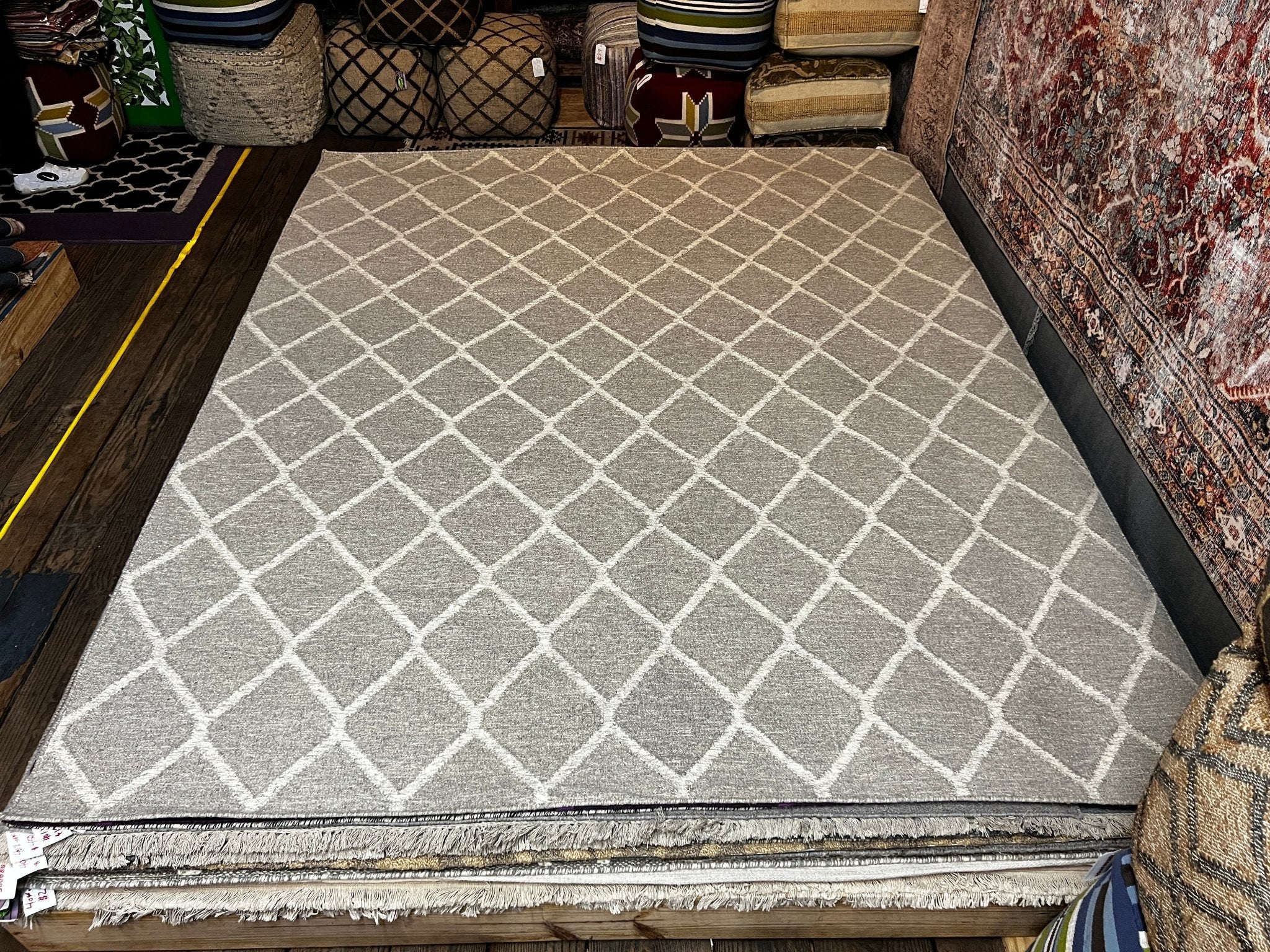 Larsen Handwoven 8x10 Silver and White Textured Handwoven Kilim | Banana Manor Rug Factory Outlet