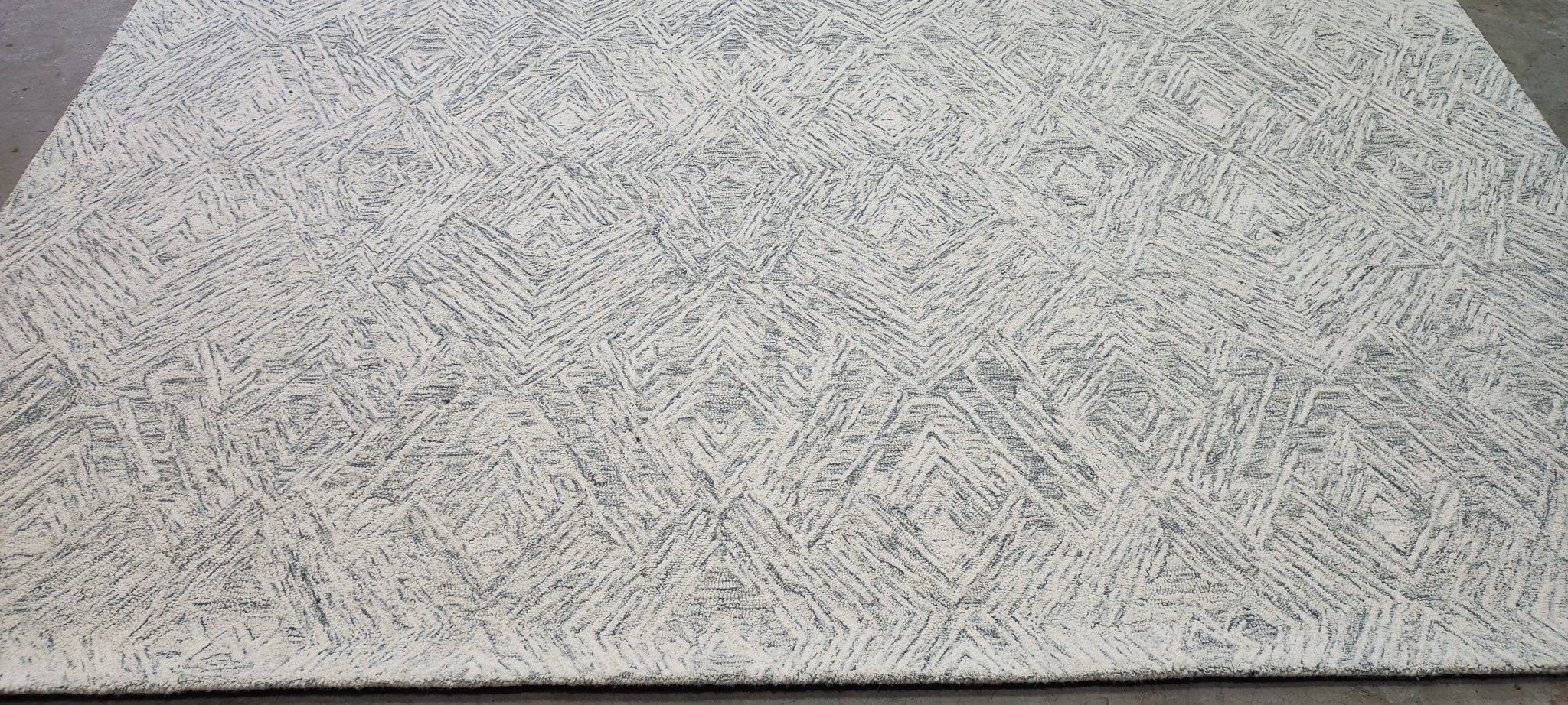 Lawrence Yee Hand-Tufted Wool Natural Blue Textured (Multiple Sizes) | Banana Manor Rug Factory Outlet