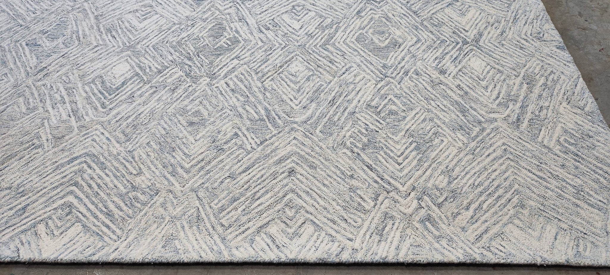 Lawrence Yee Hand-Tufted Wool Natural Blue Textured (Multiple Sizes) | Banana Manor Rug Factory Outlet