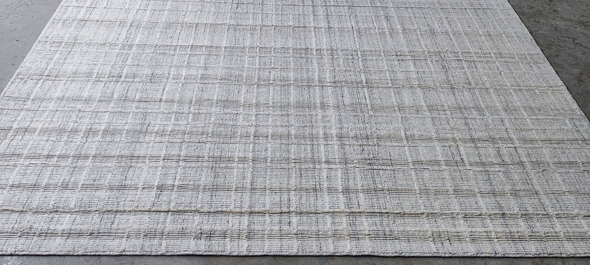 Leo 8.3x11.3 Hand-Knotted Grey & Silver Modern | Banana Manor Rug Factory Outlet