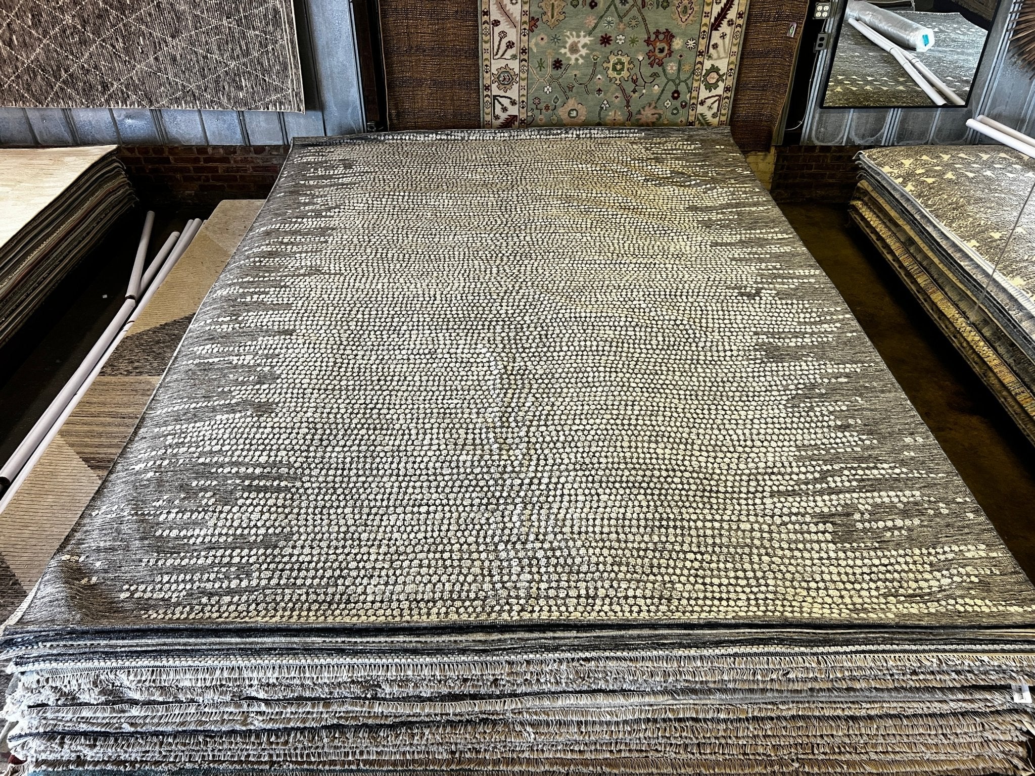 Lettieri 10.3x14 Hand-Knotted Grey & Silver Modern | Banana Manor Rug Factory Outlet